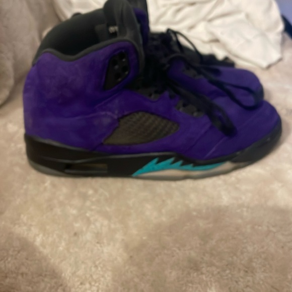 jordan 5 alternate grape size 8.5